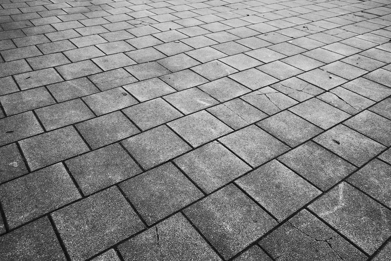 driveway paving contractor