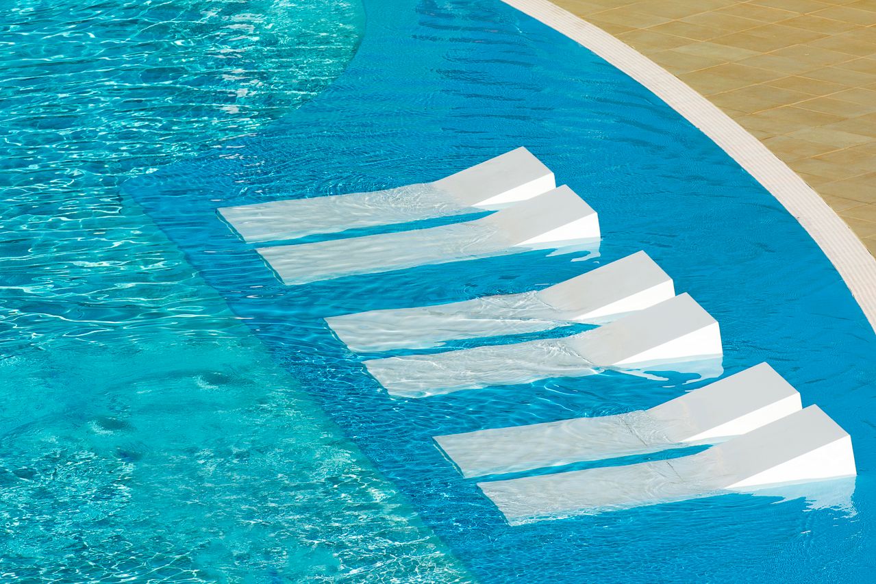 overflow pool dubai
