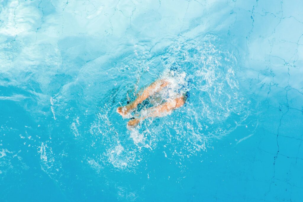 pool cleaning services dubai