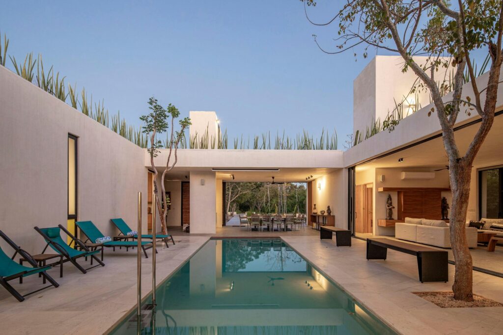outdoor landscaping dubai