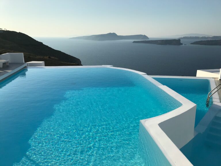 infinity pool contractor