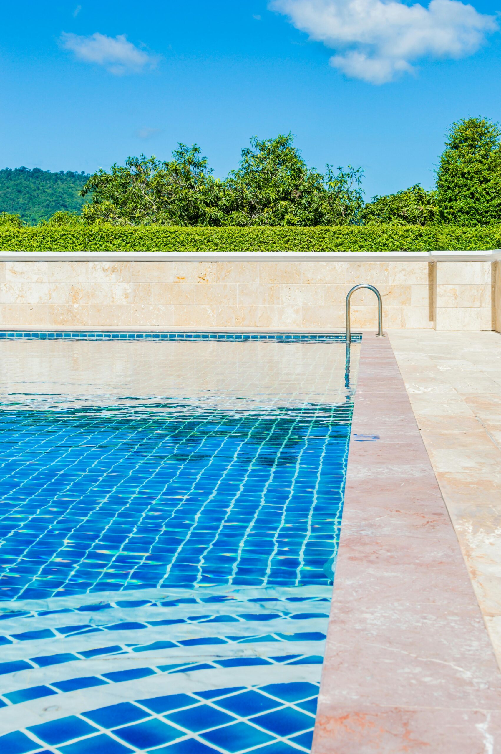swimming pool construction, Best swimming pool contractor near me