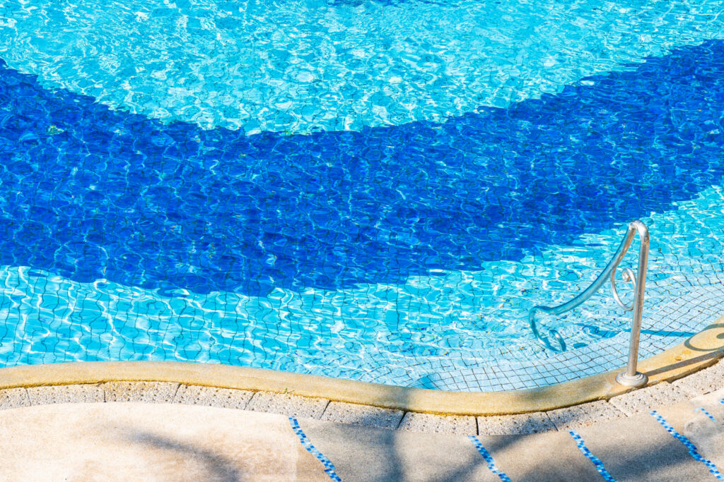 swimming pool contractors dubai