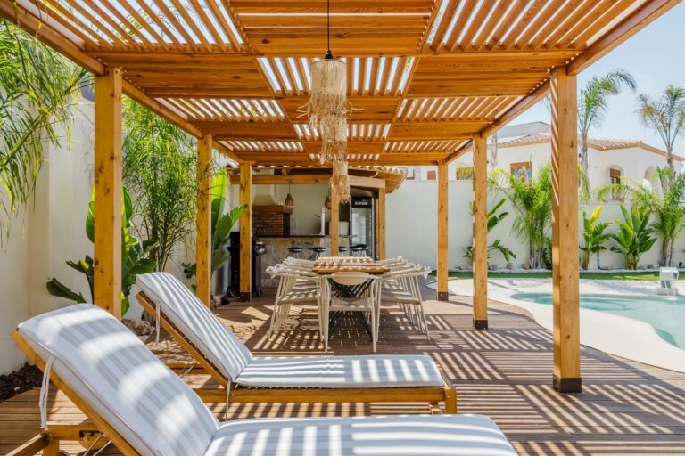 wooden pergola in dubai