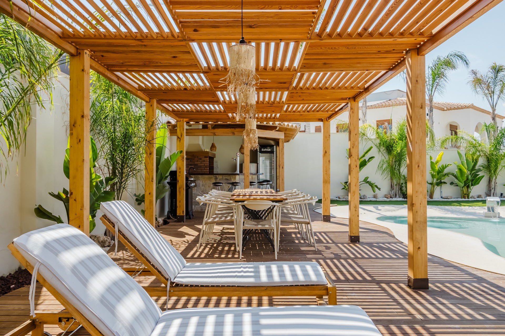 wooden pergola in dubai