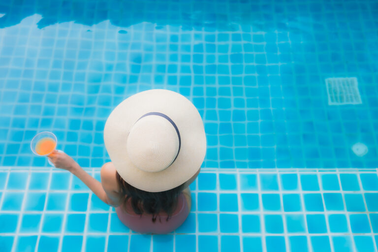 cost of swimming pool in dubai