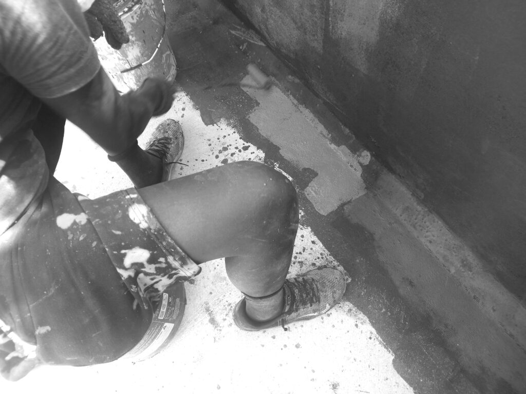 swimming pool repair services dubai